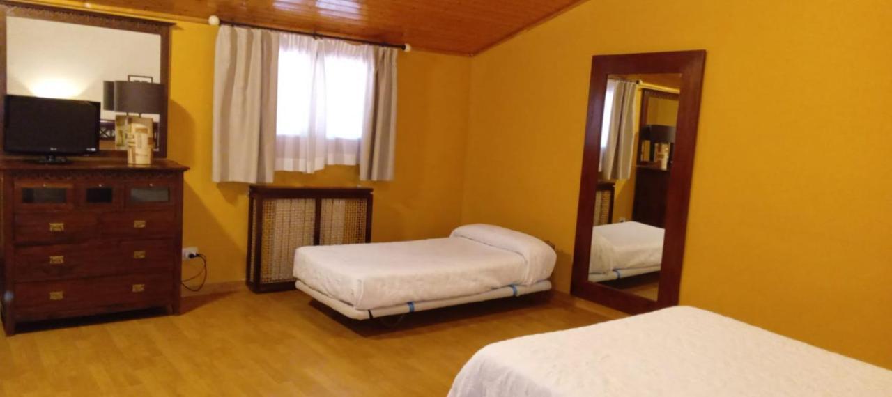 Hotel De Montana Rubielos Rubielos De Mora Bagian luar foto